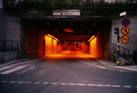 Entrance to tunnel