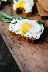 sandwich with egg