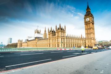 Obraz na płótnie Canvas House of Parliament from Westminster Bridge at sunrise