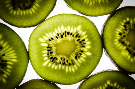 Kiwi shaining
