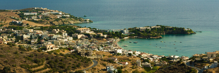 Fototapeta na wymiar town on the coast of the island