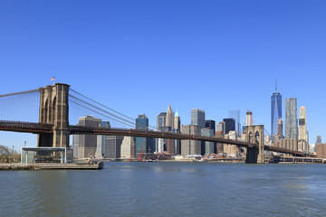 ブルックリンブリッジとマンハッタン