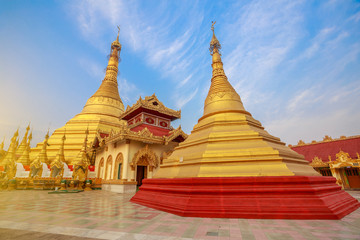 Fototapeta na wymiar Shwedagon Pagoda