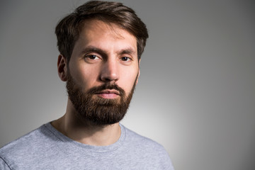 Fototapeta premium Portrait light grey