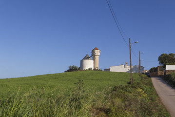 Portugisische Windm&uuml;hlen