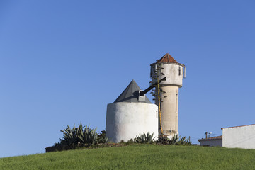 Portugisische Windmühlen