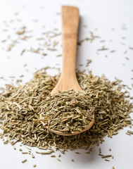 dried rosemary leaves