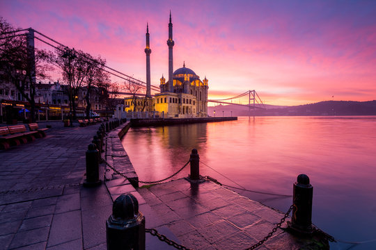 amazing sunrise at Ortak&ouml;y mosque, turkey