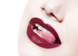 Naklejka premium closeup portrait of woman's dark red lips