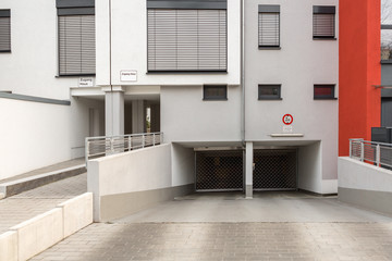 Einfahrt in die Tiefgarage Stadtleben
