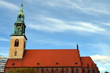 Obraz premium old church of st mary in berlin city