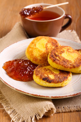 Cornmeal and cottage cheese fritters