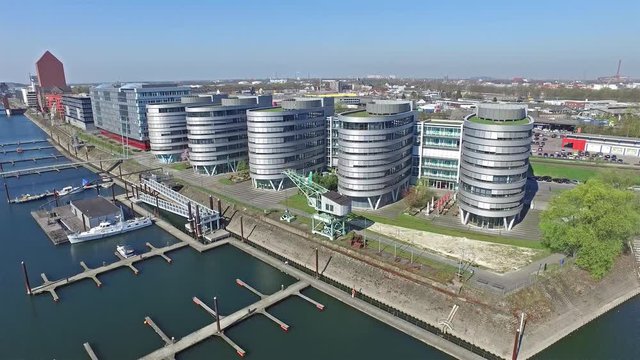 Luftaufnahmen des Innenhafens in Duisburg, Deutschland