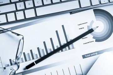 Preparing average sales report