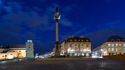 Fototapeta na wymiar Square Castle and Sigismund's Column at night