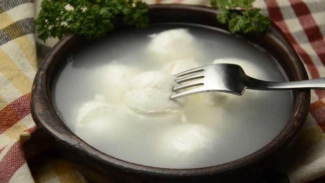 Մոցարելա &Mu;&omicron;&tau;&sigma;&alpha;&rho;έ&lambda;&alpha; Mozzarella מוצרלה モッツァレッラ 모차렐라 Muzzarella Mozzarelle Моцарелла 莫薩里拉乾酪 موتزاريلا