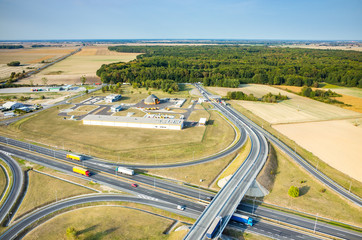 Long modern highway