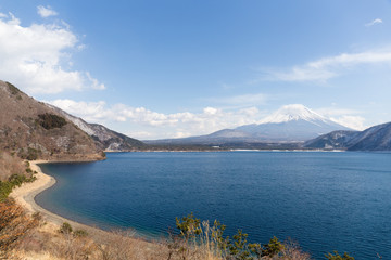Naklejka premium Mountain Fuji and lake