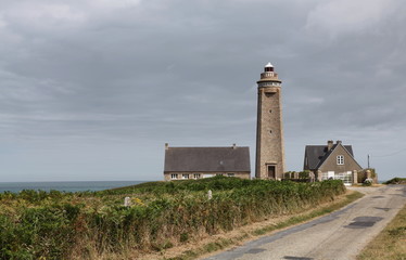 Fototapeta na wymiar Phare du Cap Lévi en front de mer.