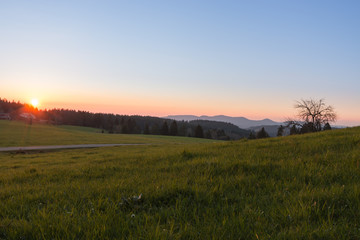Obraz na płótnie Canvas Sonnenuntergang im Schwarzwald