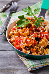 Pasta with vegetable sauce