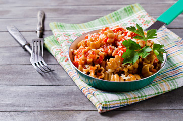 Pasta with vegetable sauce