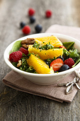 Dessert salad with honey dressing

