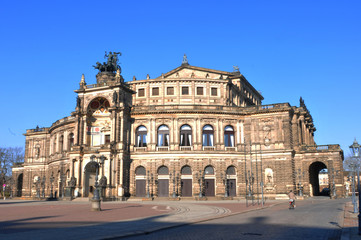 Fototapeta na wymiar Die Semper Oper in Dresden