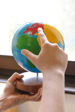 Montessori Globe