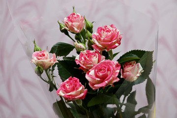 розы в букете