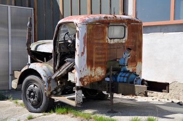 rusty wrecked truck