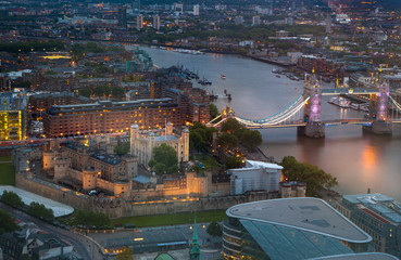 Obraz premium London at sunset. City of London, Tower bridge and River Thames with reflections 