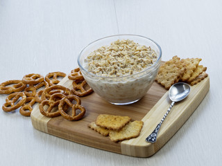 oatmeal with milk and cookies