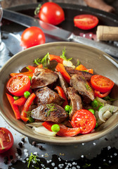 Salad with chicken livers snd vegetables