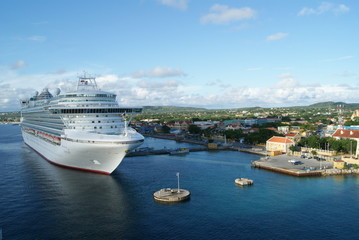 Cruise on Bonaire port