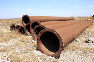 The rusty iron pipe