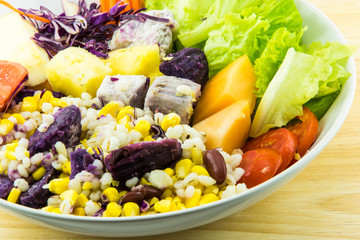 fresh vegetable salad