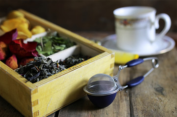 set tea wooden box rose