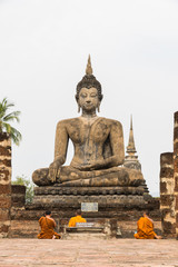 Obraz premium Buddha Statue at Temple