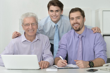 Obraz na płótnie Canvas Business people working on laptop.