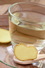 Ingwertee und Ingwer