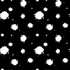 white ink blots on black background seamless vector pattern illustration