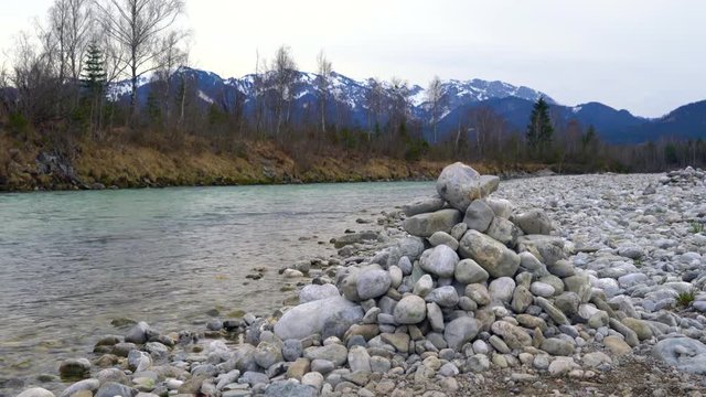 Steinpyramide bei Lenggries an der Isar