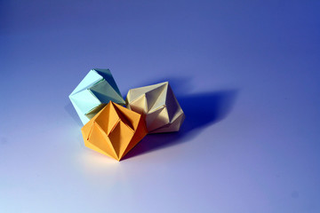 Fototapeta na wymiar Isolated origami paper diamonds
