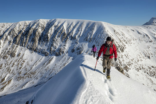 United Kingdom, Scotland, Ben Nevis, Carn Mor Dearg, mountaineers