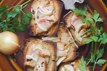 toasts with bacon