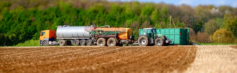 Gülletransport - Logistik, Güllebehälter im Miniaturformat, Banner