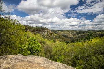 Fototapeta premium Lovers Leap In Kentucky. View of mountain top known as Lovers Leap as seen from the Natural Bridge in Natural Bridge State Park in Slade, Kentucky.