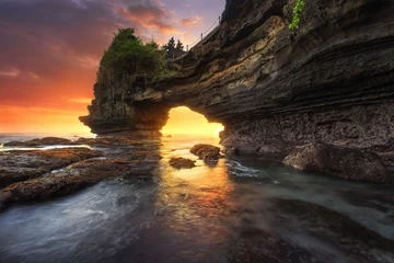 Poster Zonsondergang bij Batu Bolong &amp  Tanah Lot - Bali, Indonesië © farizun amrod