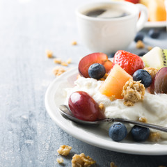 Quark with granola, fruits and berries